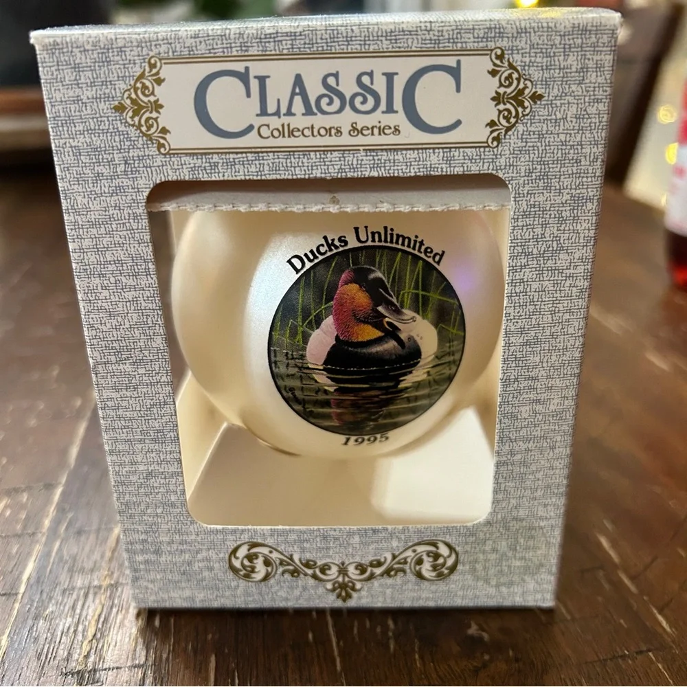 Vintage Ducks Unlimited Classic Collectors Series Ornament‎ - White